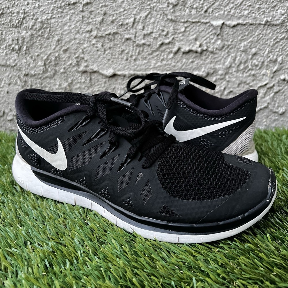 Nike Shoes Women Size 8.5 Free 5.0 642199-001 RunningBlack White Lace Up